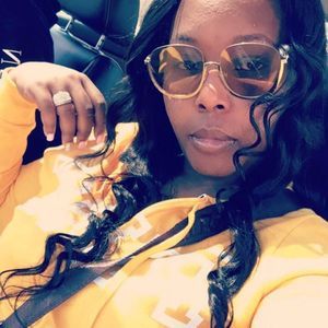 Meet your Posher, Ebony